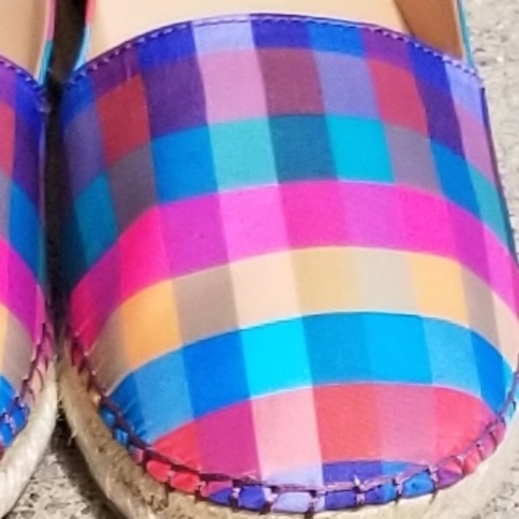 🌈 Colorful Slip-On Low Wedges - Picture 7 of 7